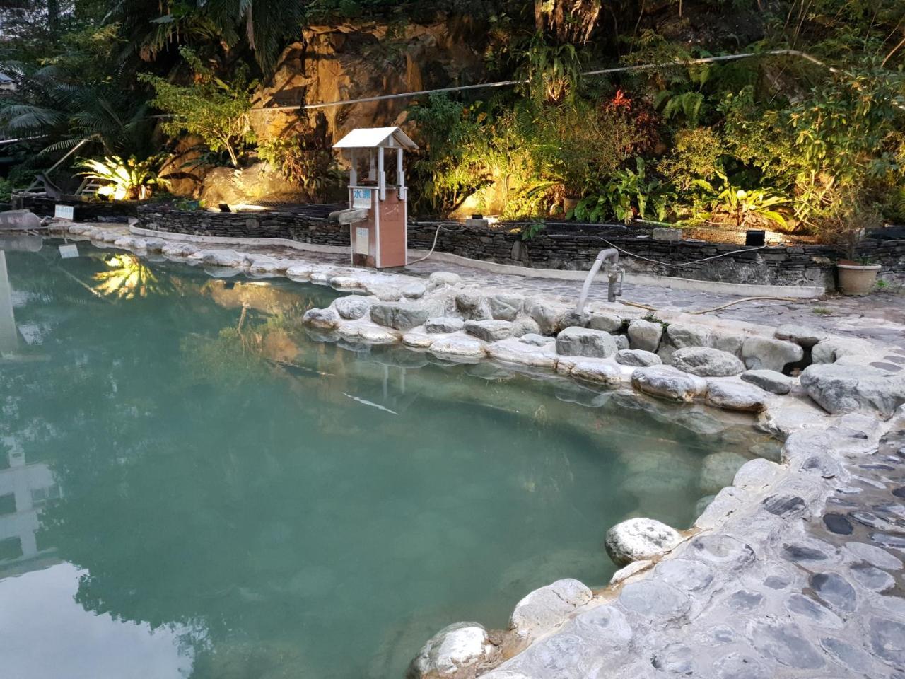逸仙溫泉旅宿yi-Shian Hotsprin House Wenquan Exterior foto